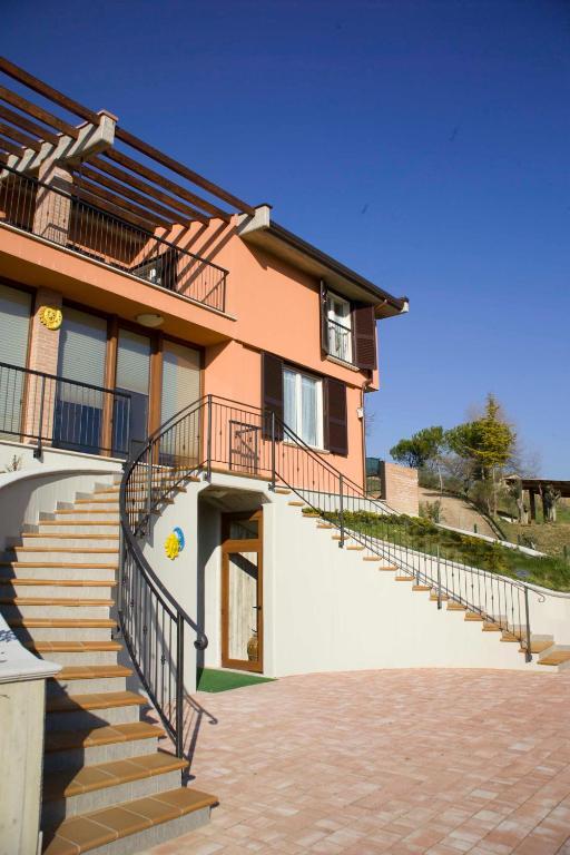 بيرودجا B&B Sole Luna المظهر الخارجي الصورة
