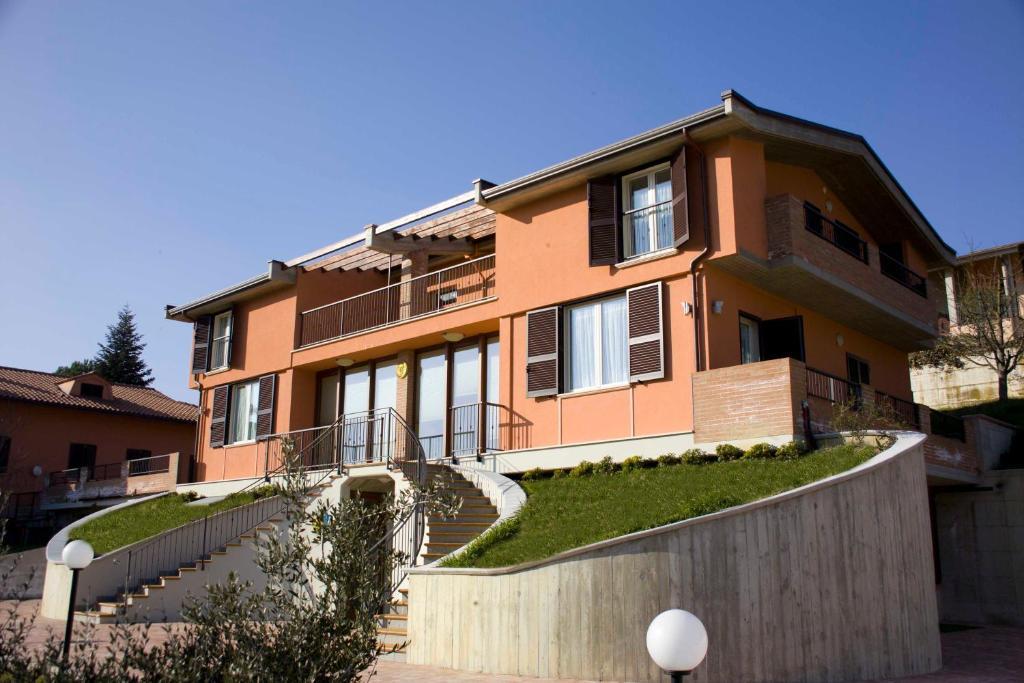 بيرودجا B&B Sole Luna المظهر الخارجي الصورة