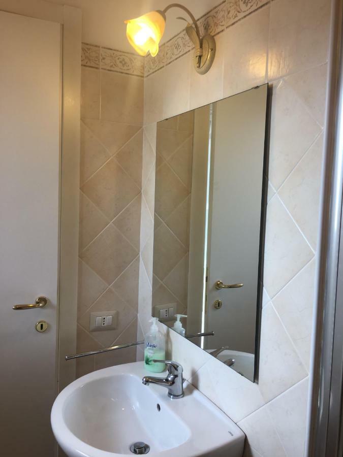 بيرودجا B&B Sole Luna المظهر الخارجي الصورة